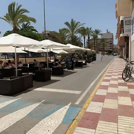 Apartamentoen La Playa, 200 Mts De La Playa Nuevo Апартаменты *